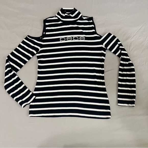 BeBe Logo Black and White striped Cold Shoulder Mock Neck Top long sleeves SZ M - Picture 3 of 11